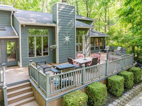 7509 W River Road Yorktown IN 47396