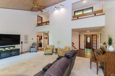 7509 W River Road Yorktown IN 47396