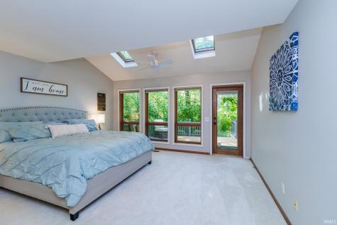 7509 W River Road Yorktown IN 47396