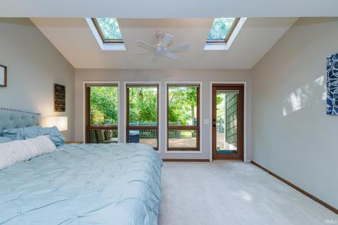 7509 W River Road Yorktown IN 47396