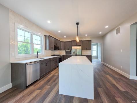 4056 Rosemont Place Mishawaka IN 46544