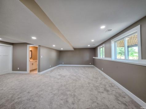 4056 Rosemont Place Mishawaka IN 46544