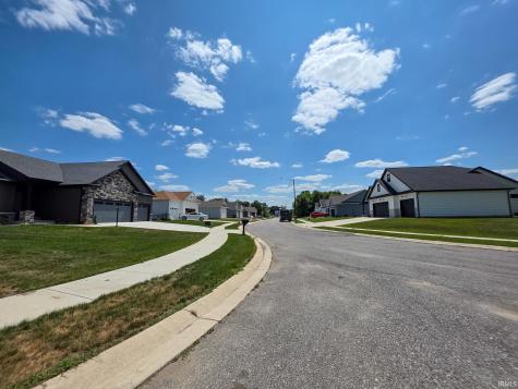 4056 Rosemont Place Mishawaka IN 46544