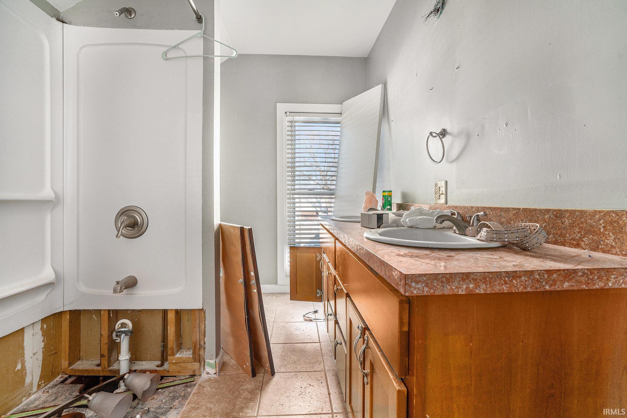 916 E Beardsley Avenue Elkhart IN 46514