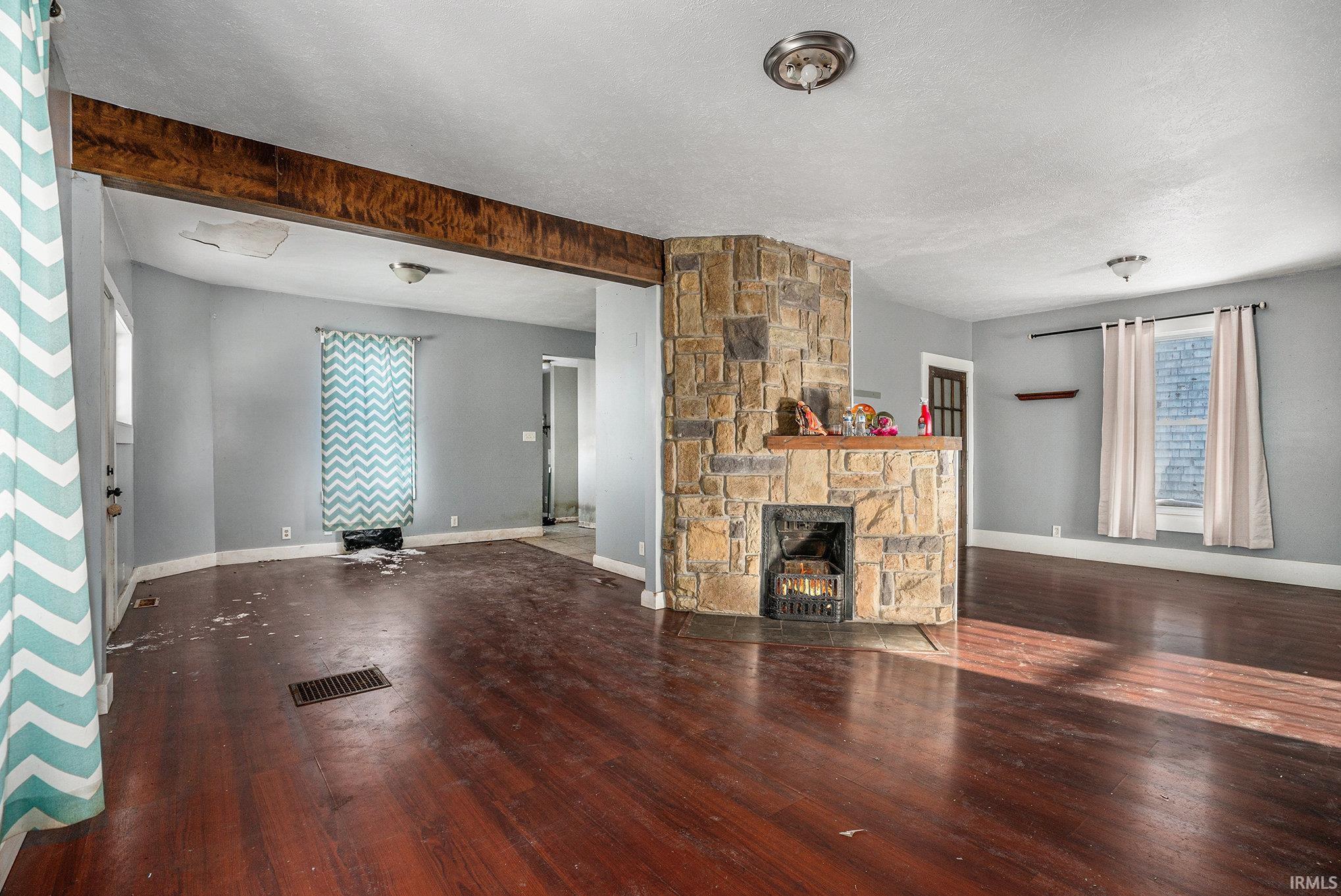 916 E Beardsley Avenue Elkhart IN 46514