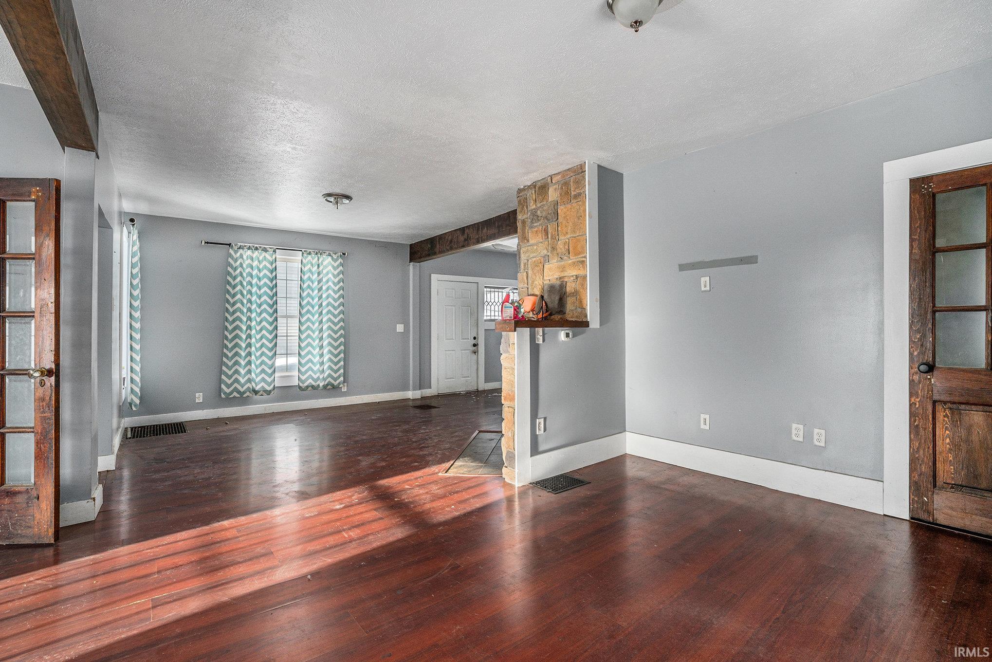 916 E Beardsley Avenue Elkhart IN 46514