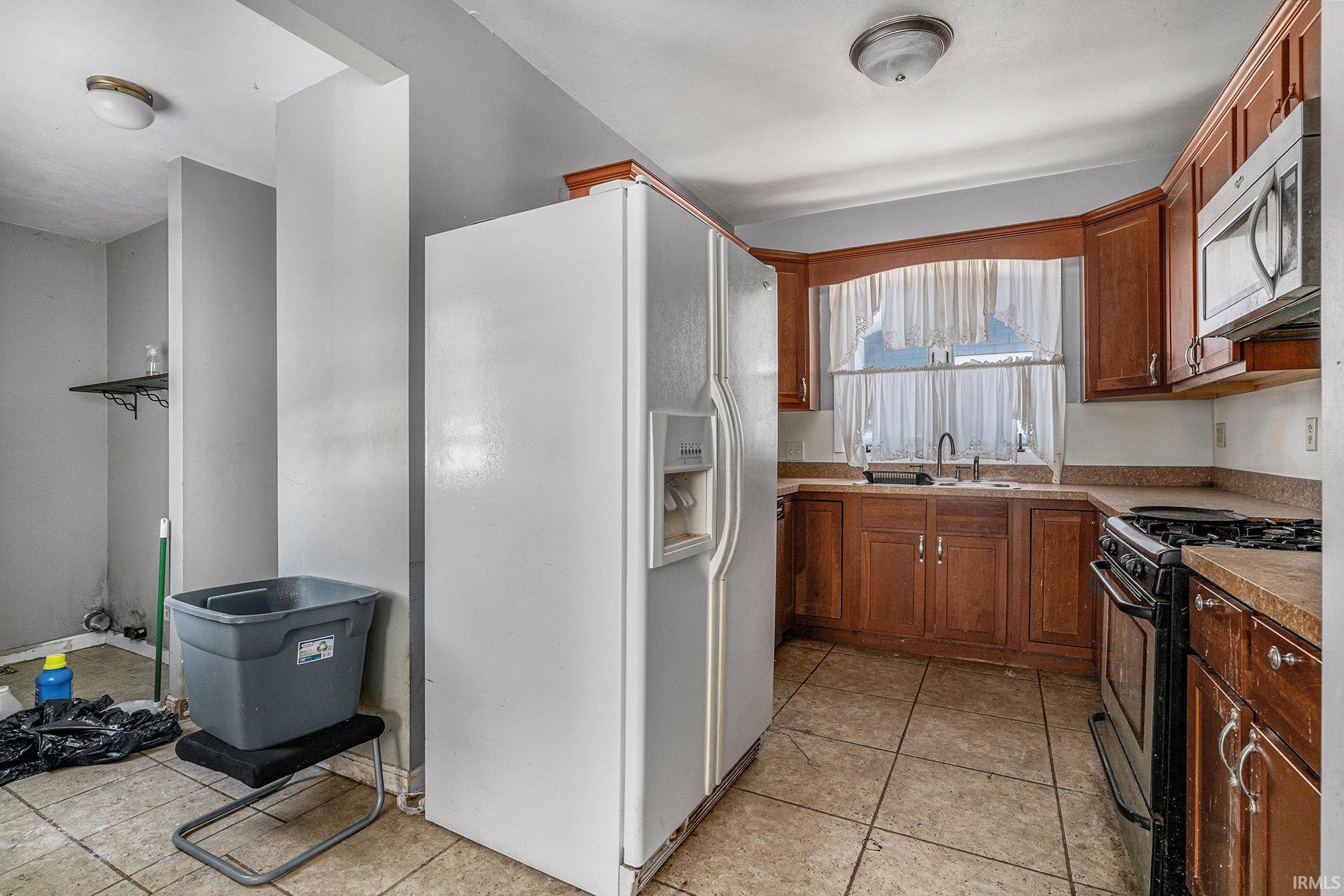 916 E Beardsley Avenue Elkhart IN 46514
