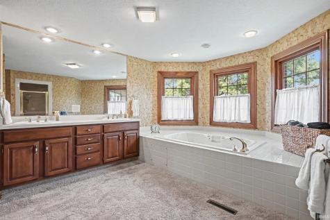 54671 Colonial Ridge Drive Bristol IN 46507