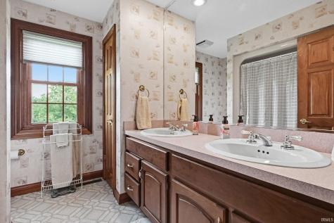 54671 Colonial Ridge Drive Bristol IN 46507