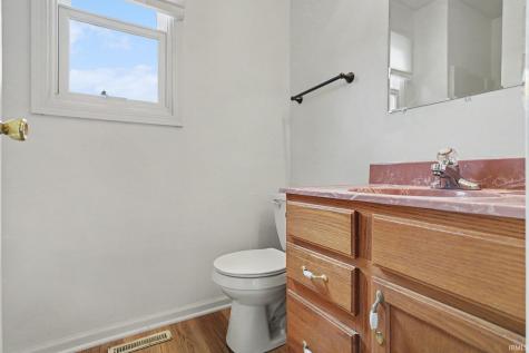 3220 Sand Wood Drive South Bend IN 46628