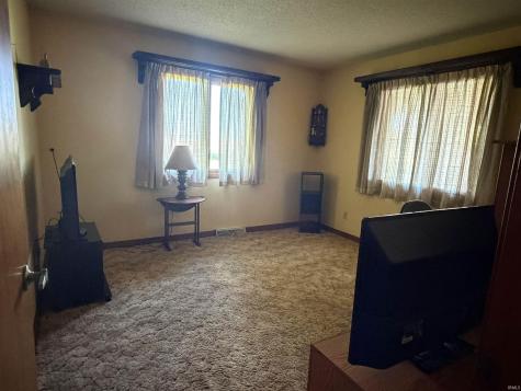 10283 W 100 S Road Wolcott IN 47995