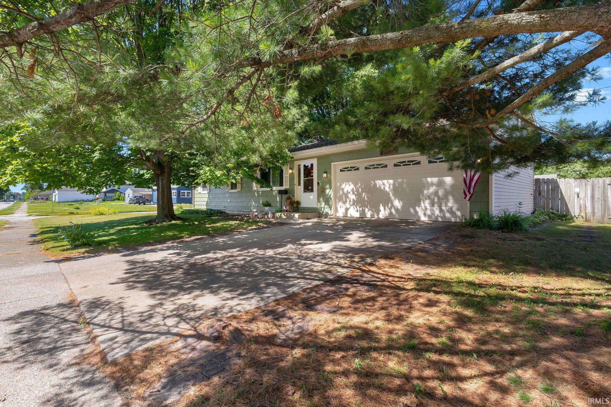1903 Sarah Street Mishawaka IN 46545