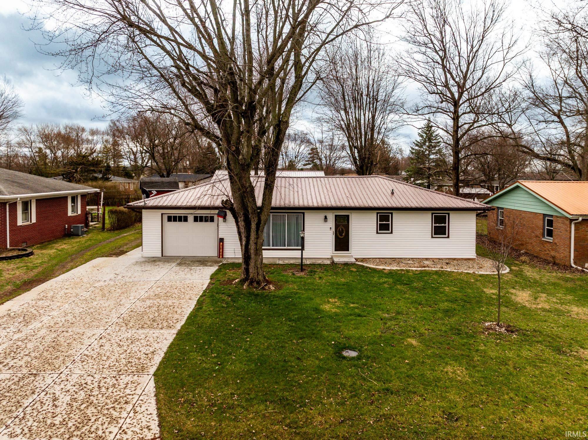 5909 E Robert Street Muncie IN 47303