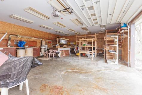 5909 E Robert Street Muncie IN 47303