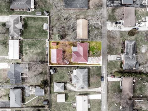 5909 E Robert Street Muncie IN 47303