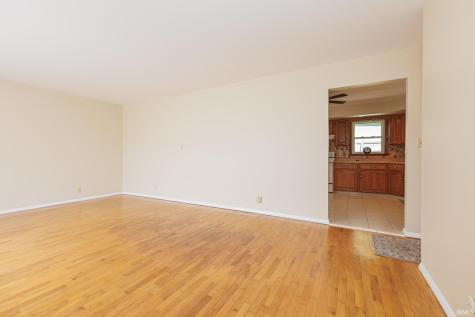 5909 E Robert Street Muncie IN 47303
