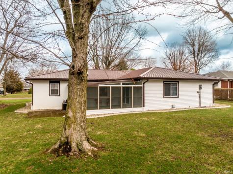 5909 E Robert Street Muncie IN 47303