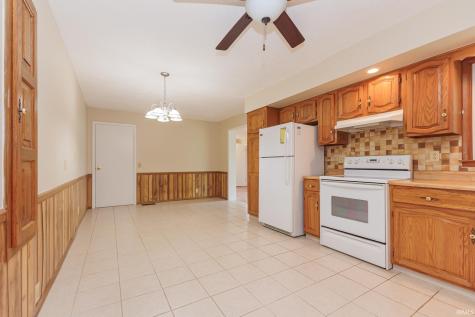 5909 E Robert Street Muncie IN 47303