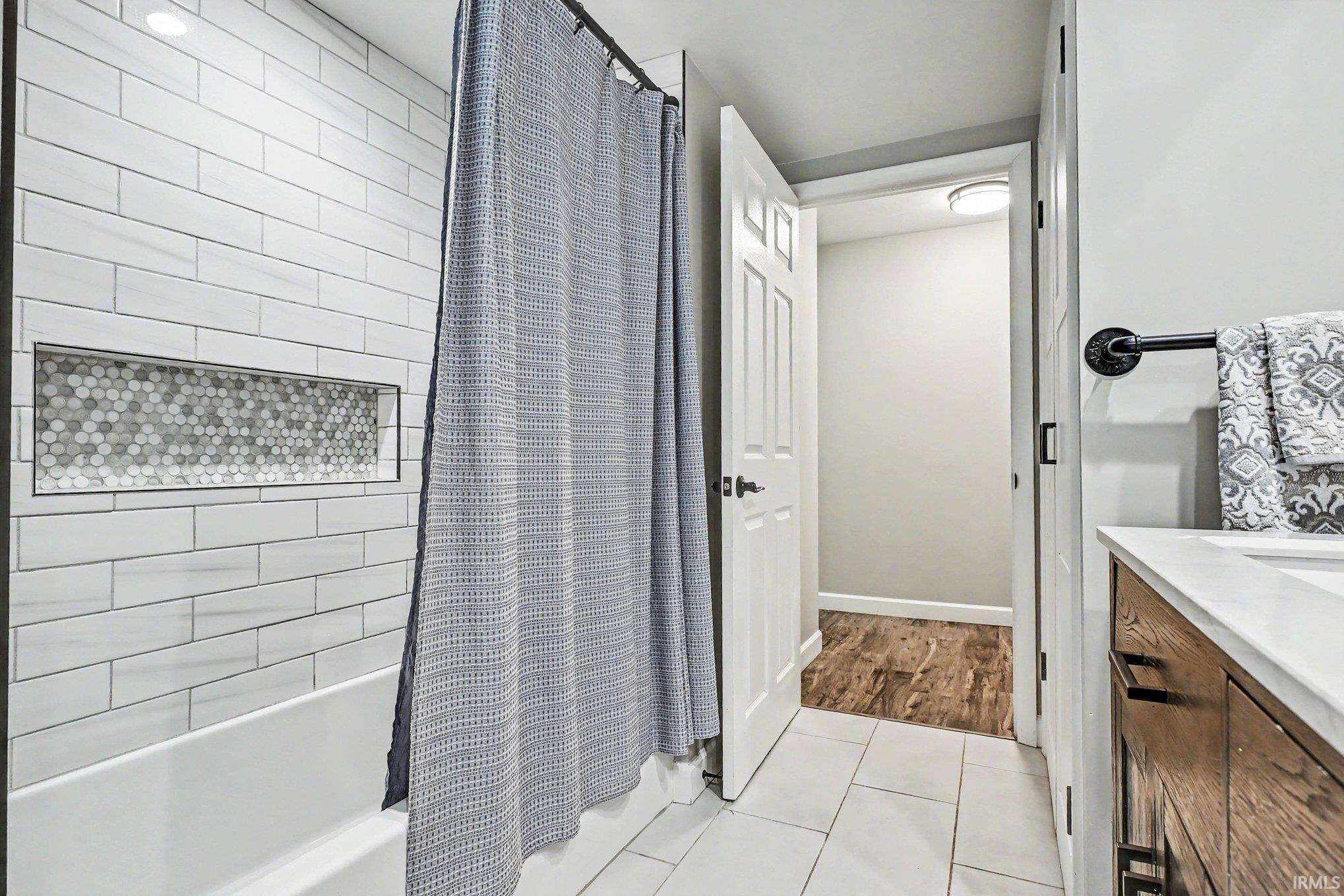 67855 Lake Trail Lakeville IN 46536