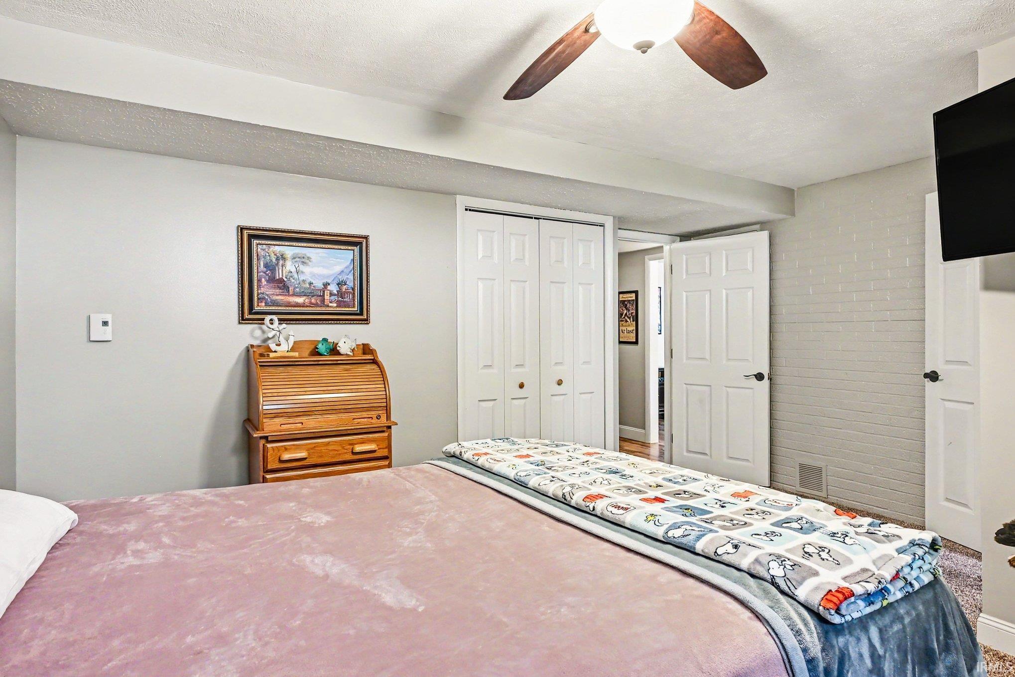 67855 Lake Trail Lakeville IN 46536
