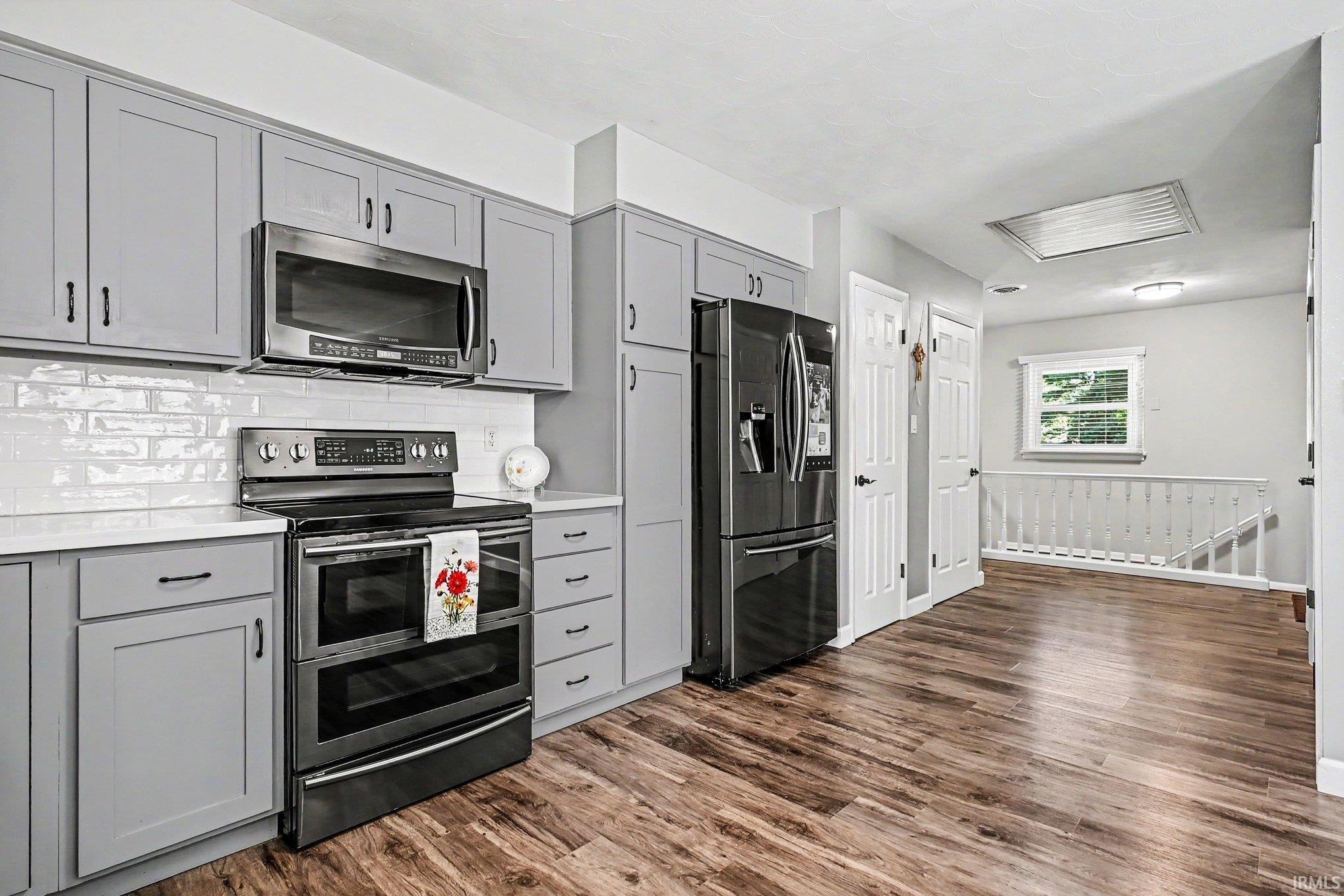 67855 Lake Trail Lakeville IN 46536