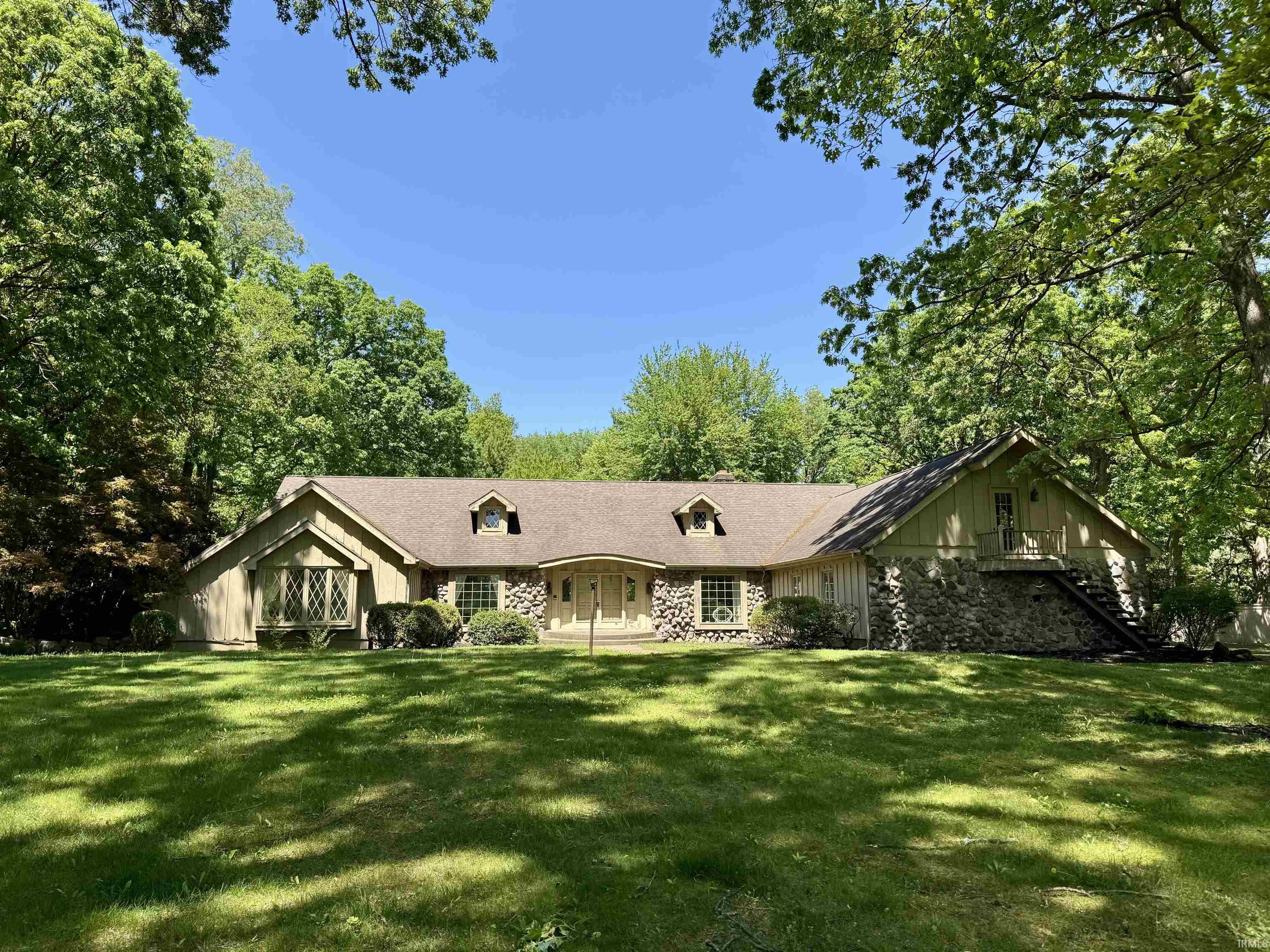 50555 Country Knolls Drive Granger IN 46530