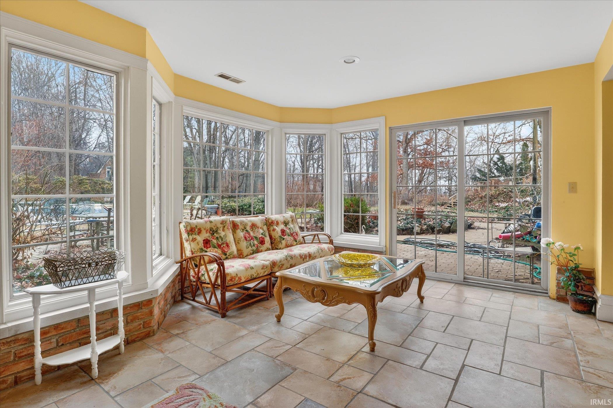 50555 Country Knolls Drive Granger IN 46530