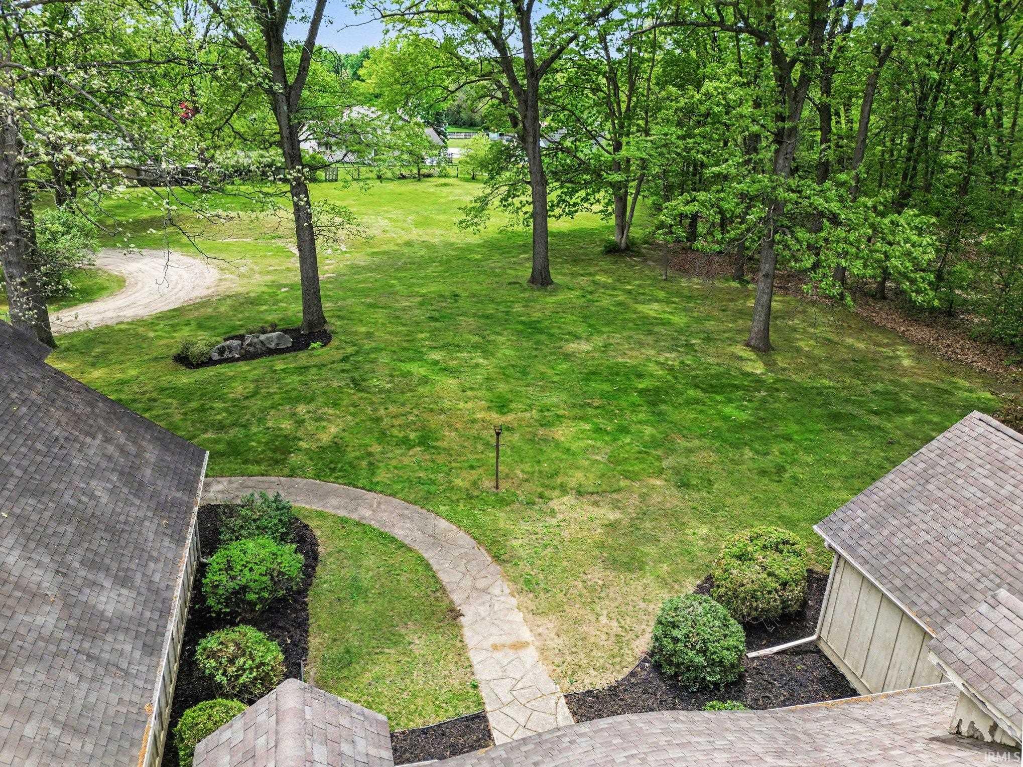 50555 Country Knolls Drive Granger IN 46530
