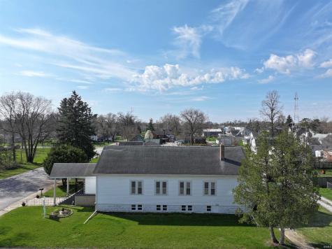 207 N Prettyman Street Knox IN 46534