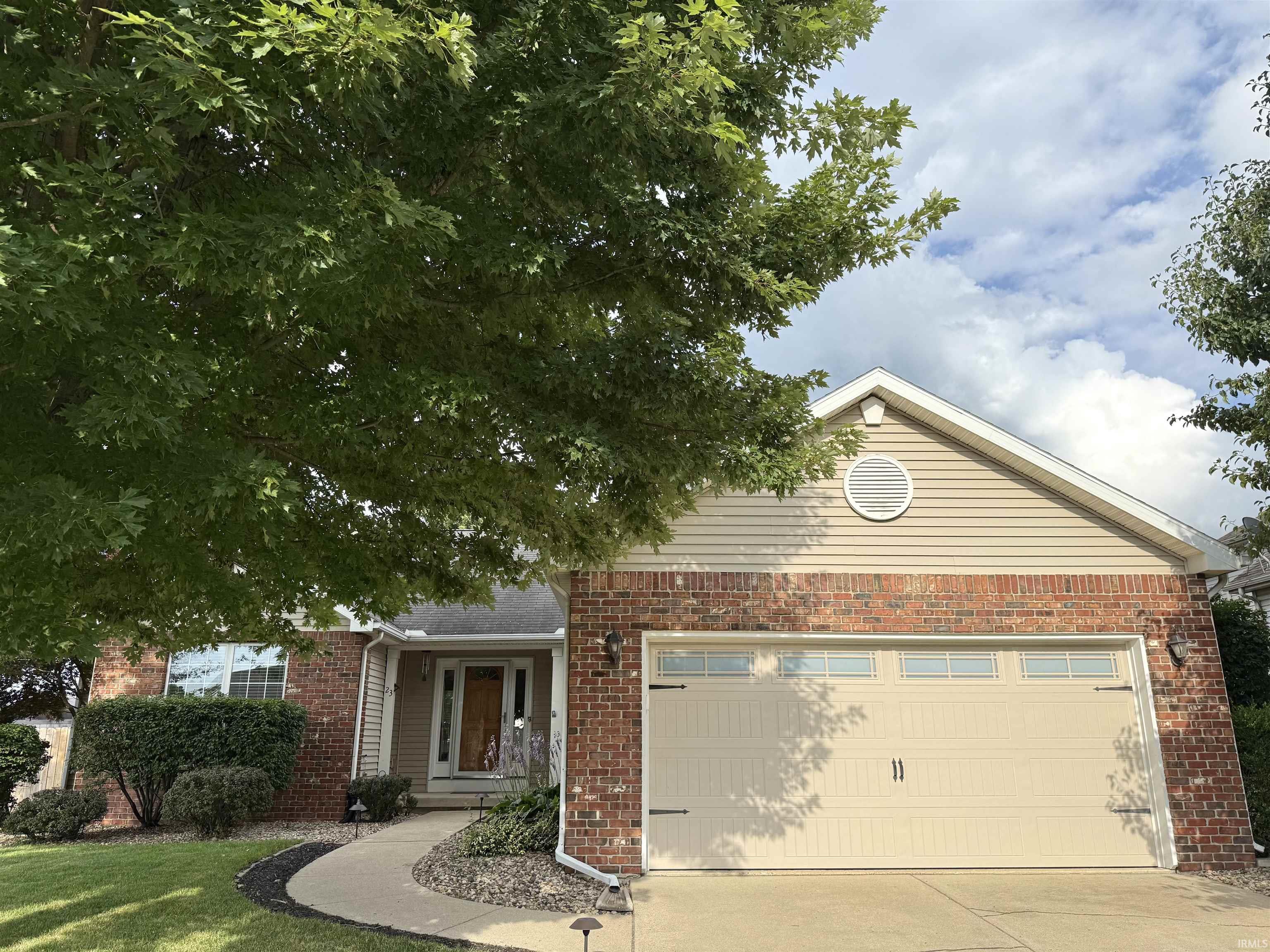 23 Kingfisher Circle Lafayette IN 47909