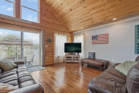 6105 N 300 E Monon IN 47959