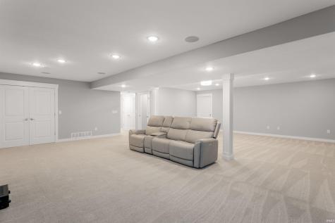 421 Shepherds Way Osceola IN 46561