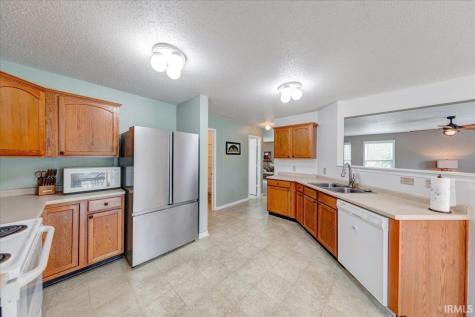 7517 Charlotte Drive Ingalls IN 46048