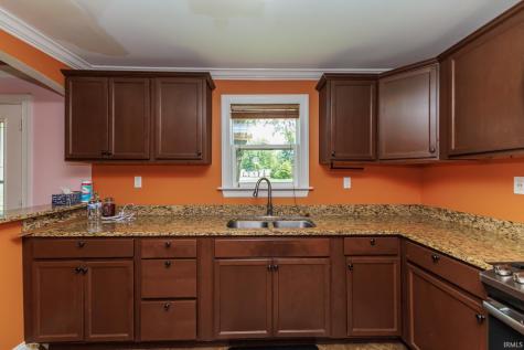 115 E Streeter Avenue Muncie IN 47303