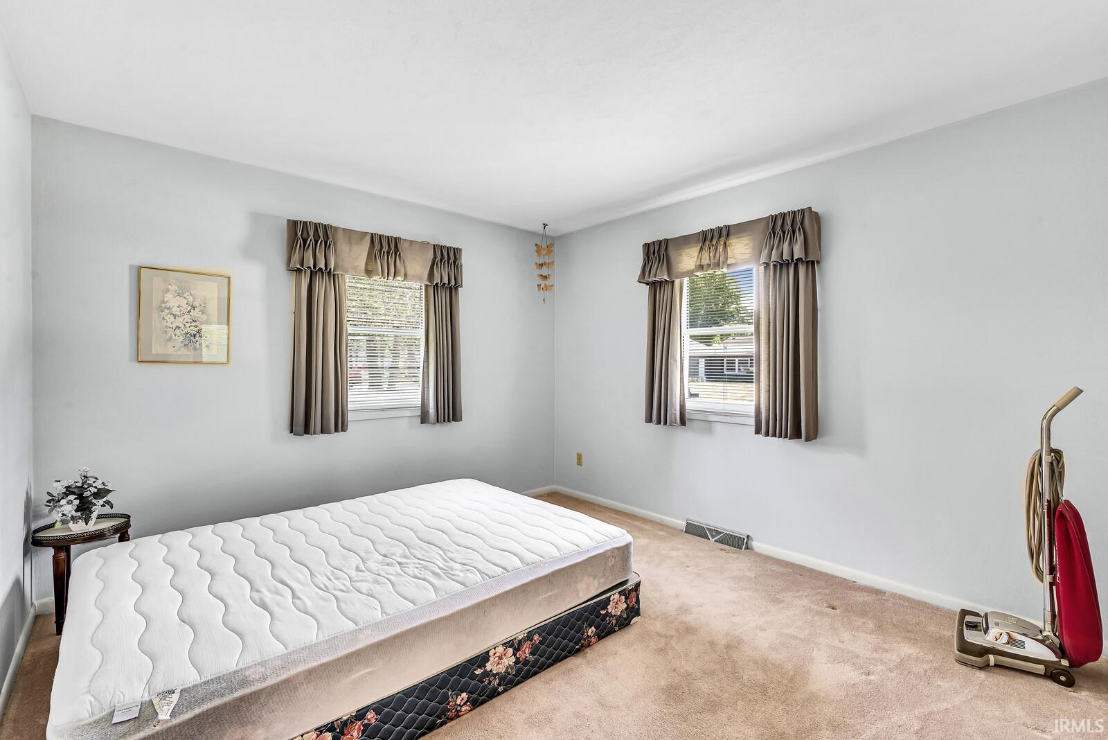 25821 Kiser Court Elkhart IN 46514