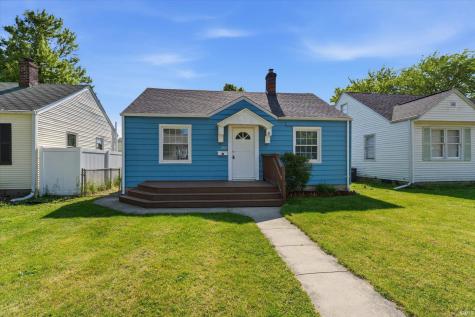 2021 Hollywood Place South Bend IN 46616
