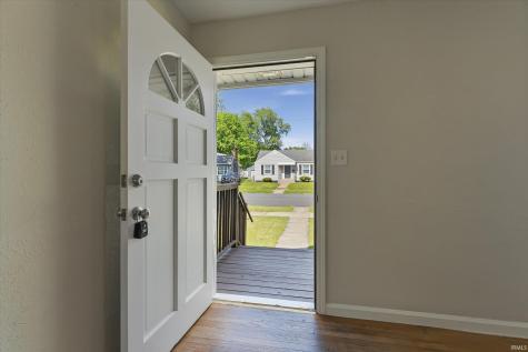 2021 Hollywood Place South Bend IN 46616