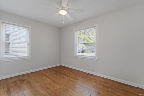 2021 Hollywood Place South Bend IN 46616