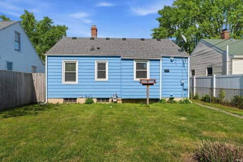 2021 Hollywood Place South Bend IN 46616
