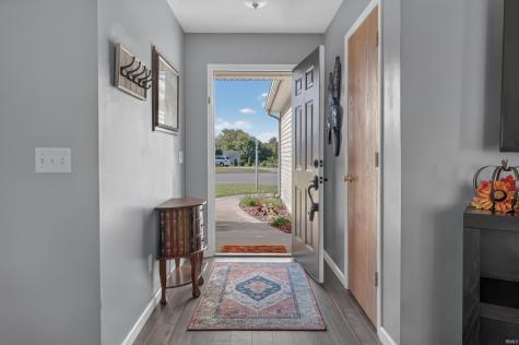 8627 Tara Court Fort Wayne IN 46825