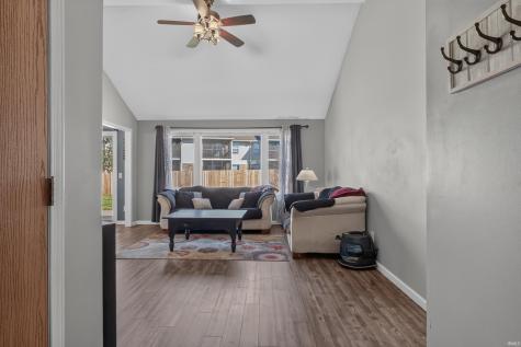 8627 Tara Court Fort Wayne IN 46825