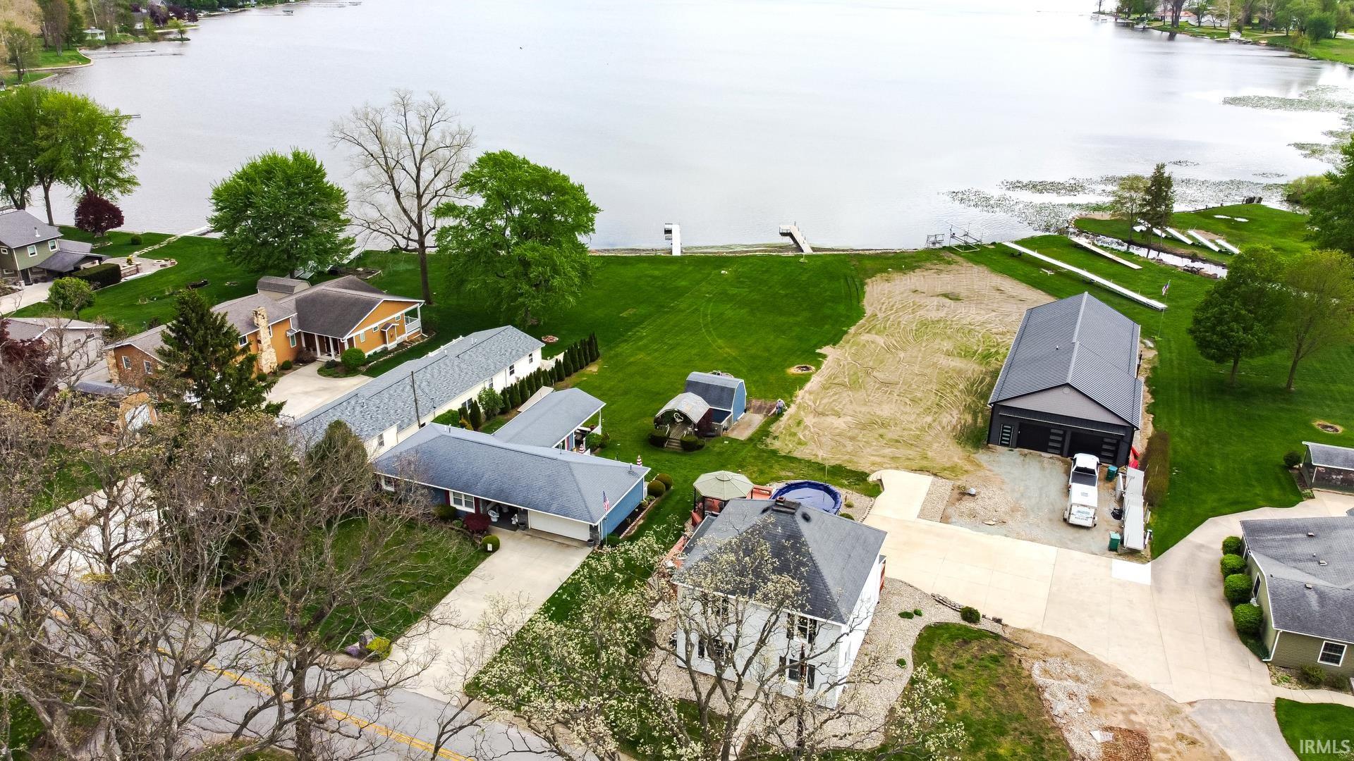 9071 N Shore Drive Bremen IN 46506