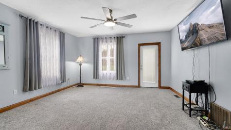 9071 N Shore Drive Bremen IN 46506