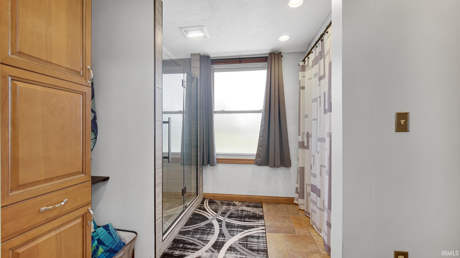 9071 N Shore Drive Bremen IN 46506