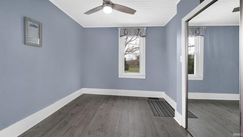 9071 N Shore Drive Bremen IN 46506