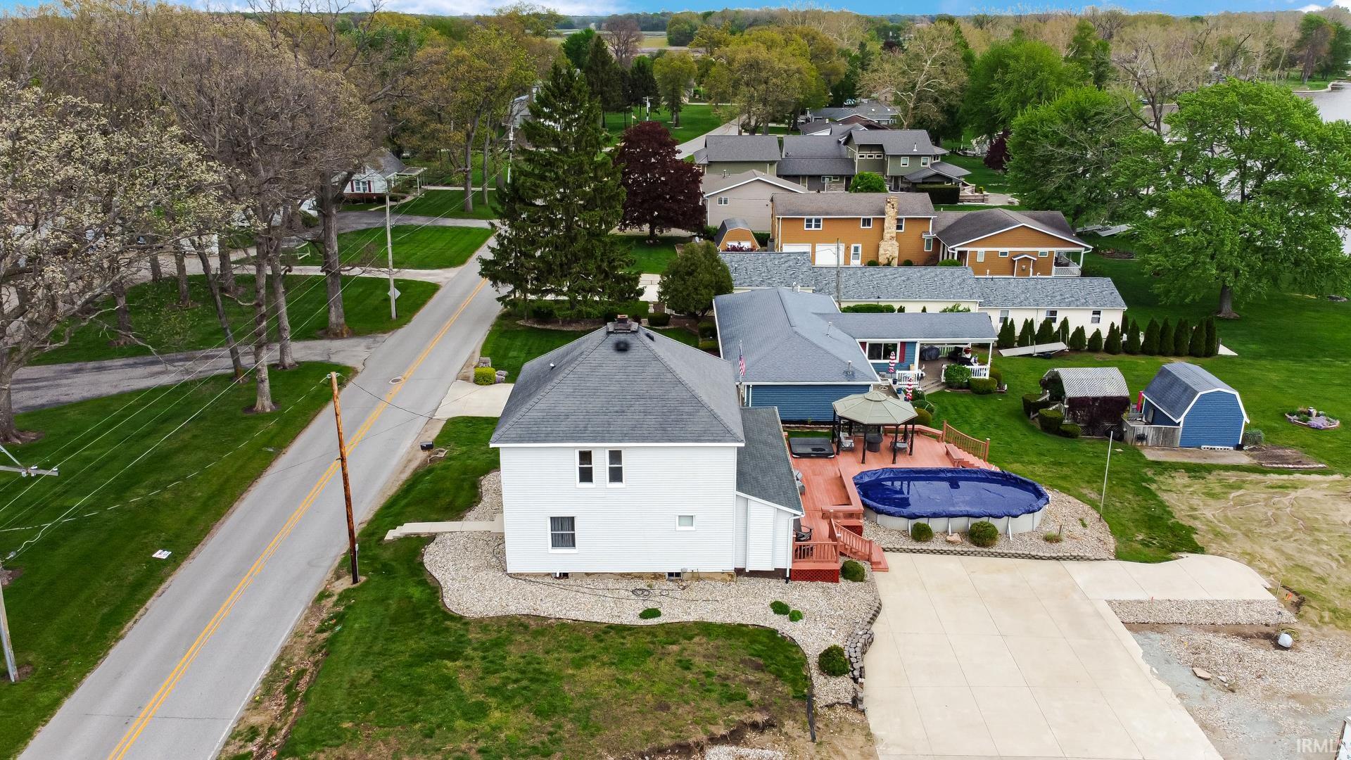 9071 N Shore Drive Bremen IN 46506
