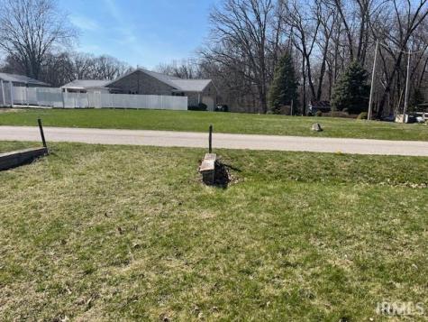 6105 S 455 E Wolcottville IN 46795