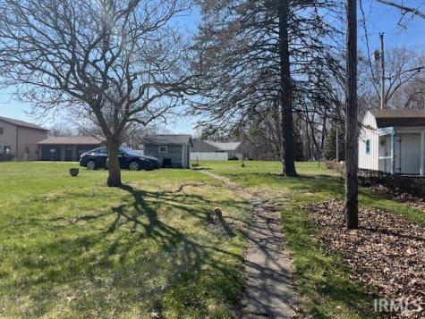 6105 S 455 E Wolcottville IN 46795