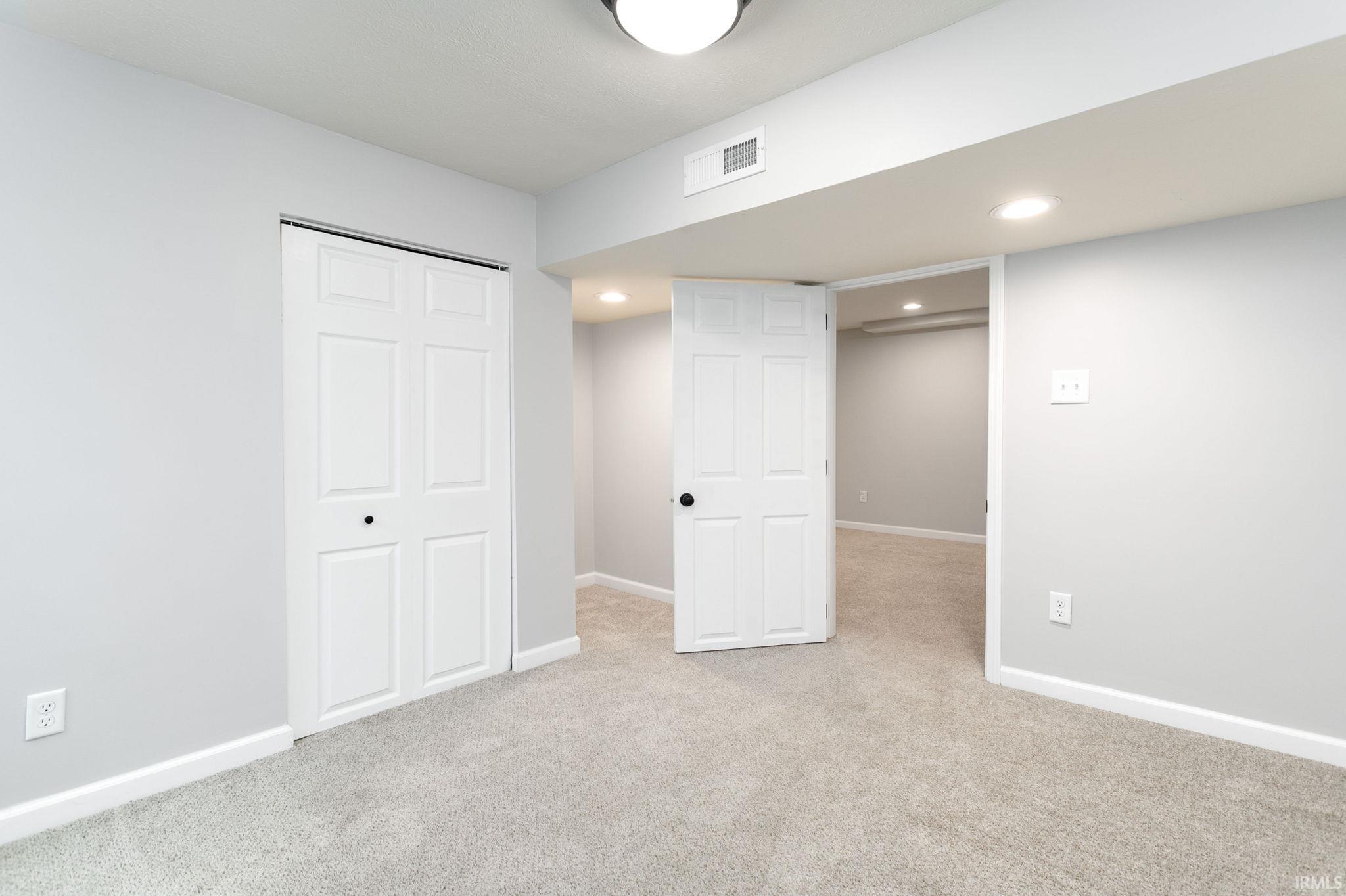 52180 Scott Street South Bend IN 46637