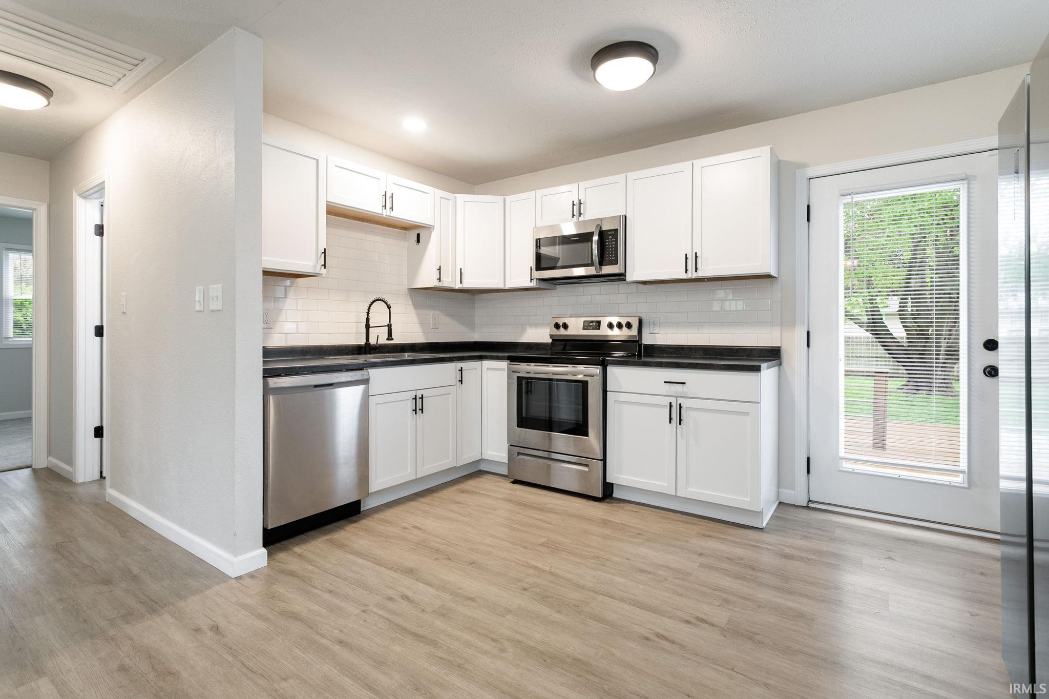 52180 Scott Street South Bend IN 46637